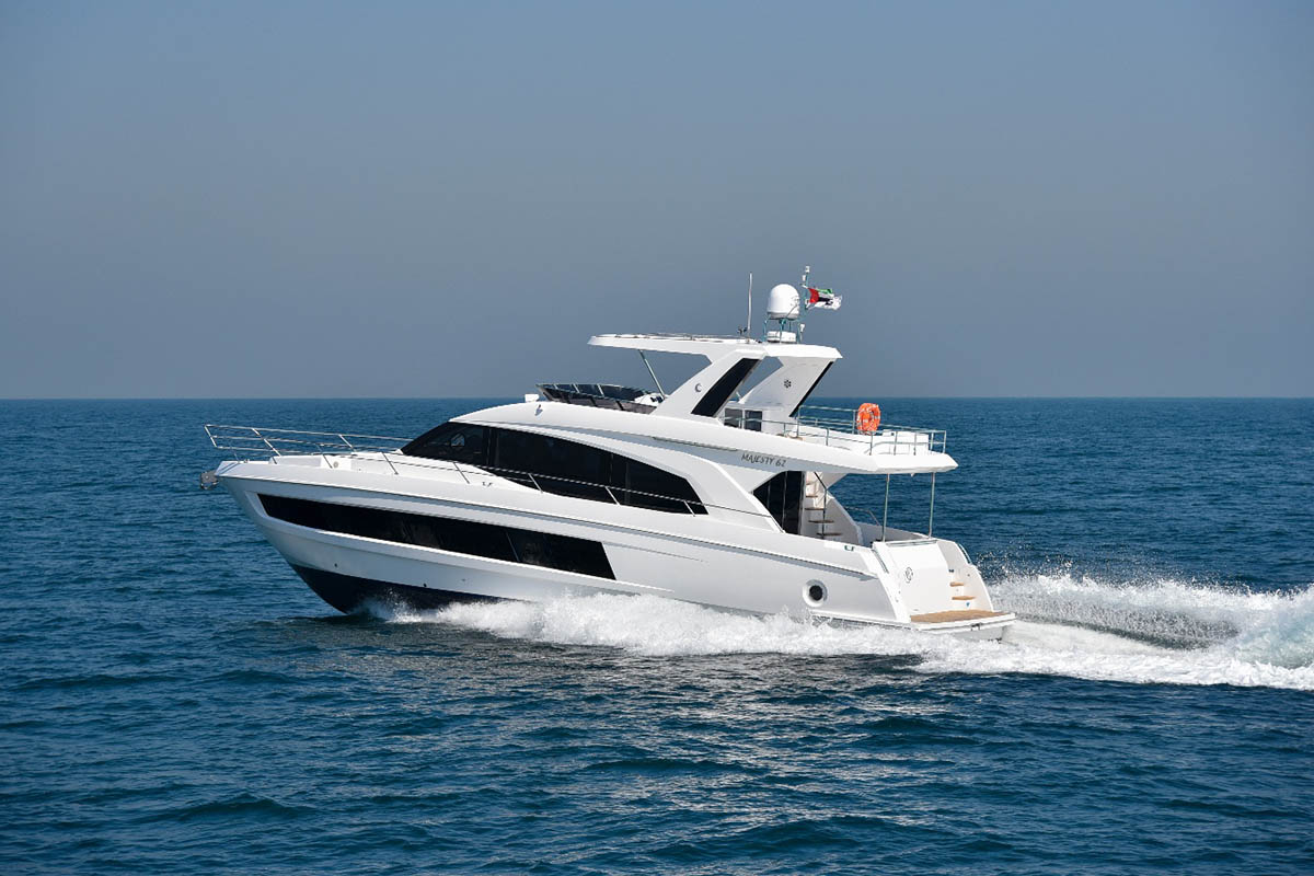 يخت ماجستي 62