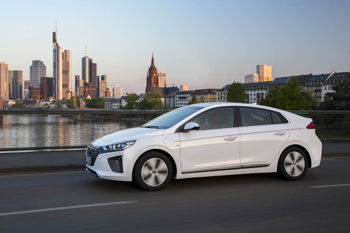 هيونداي أيونك 2018