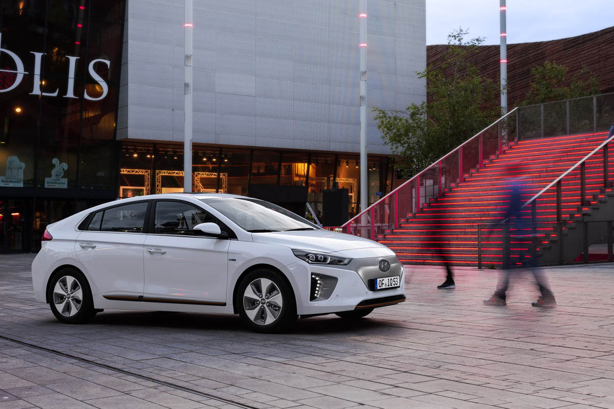 هيونداي أيونك 2018