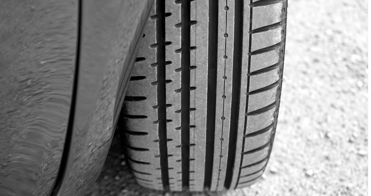 تآكل الإطارات