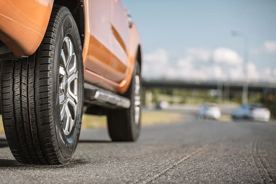 تآكل الإطارات