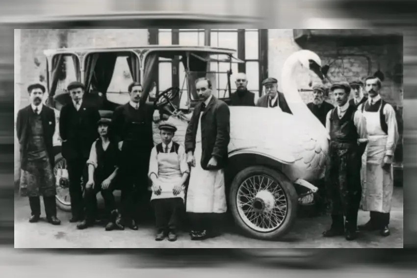 أقدم سيارة معدّلة في العالم