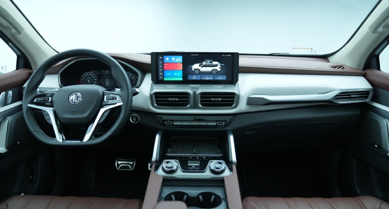 ام جي راكان داخلي