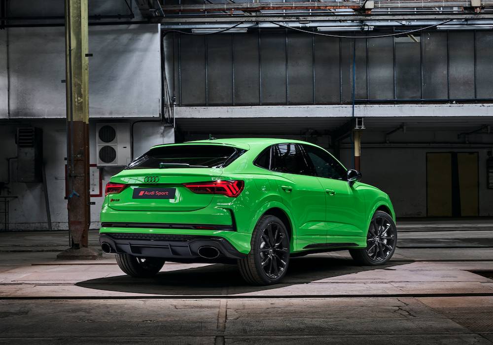 اودي ار اس كيو 3 سبورت باك من الخلف