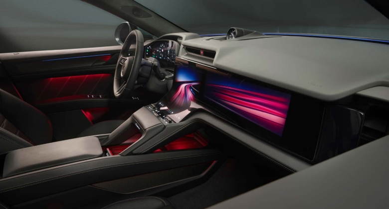 بورشه كايين كهربائية داخلية 