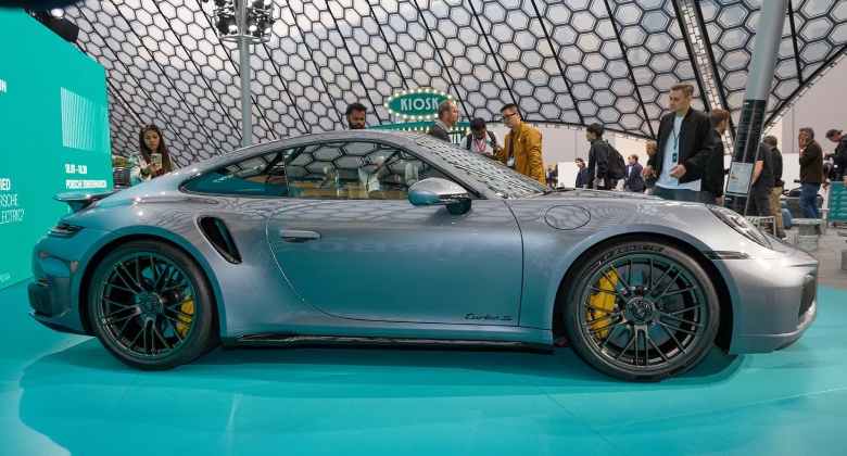 بورشه 911 خارجي