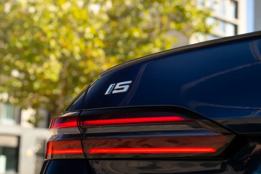 بي ام دبليو