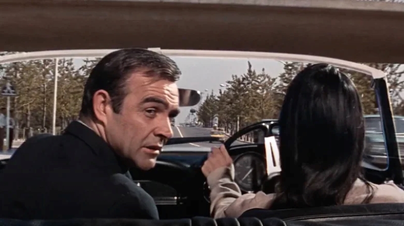 تويوتا 2000 GT