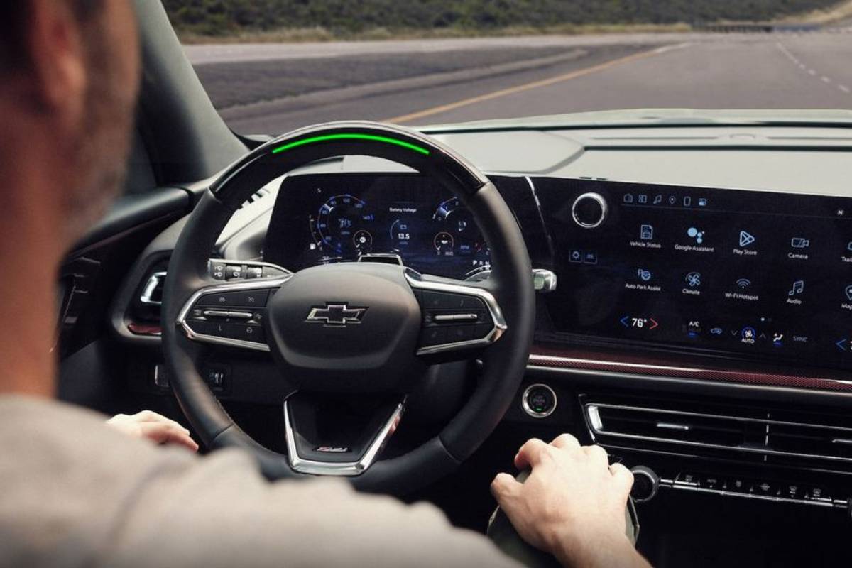 شيفروليه ترافيرس 2024