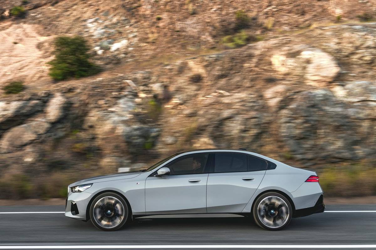 سيارات كهربائية