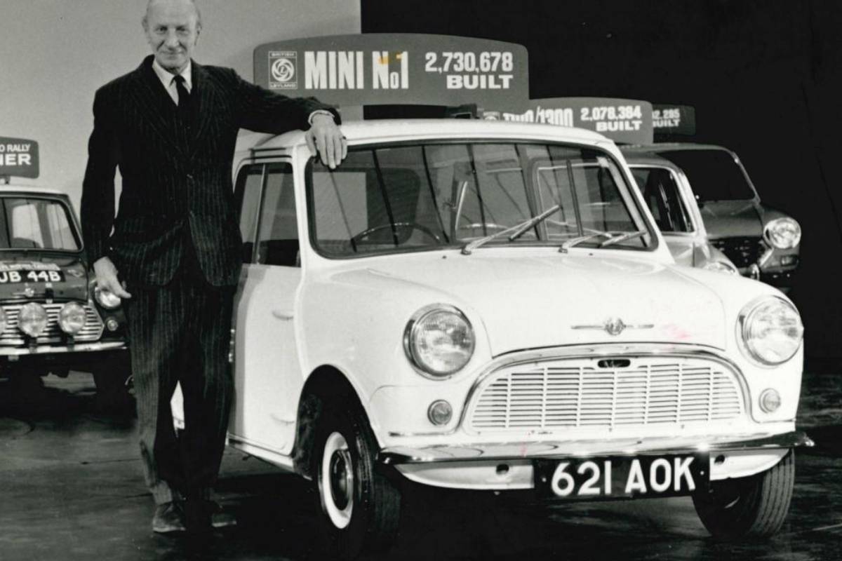 أليك إيسيغونيس