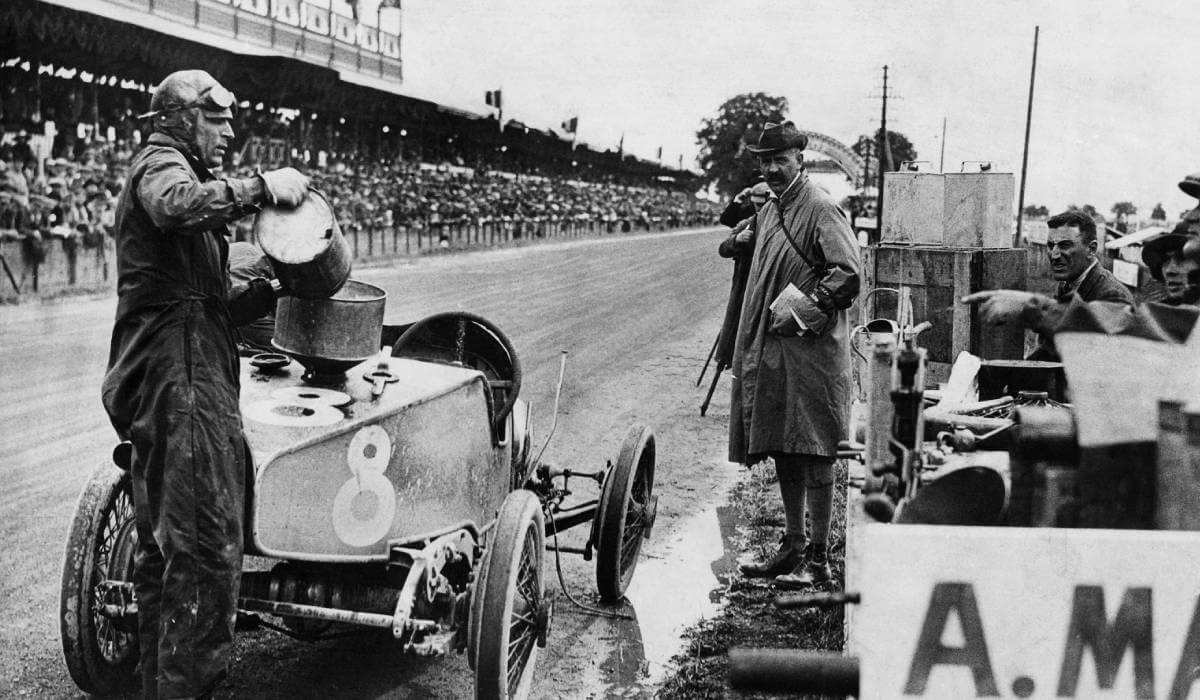 استون مارتن فورمولا 1