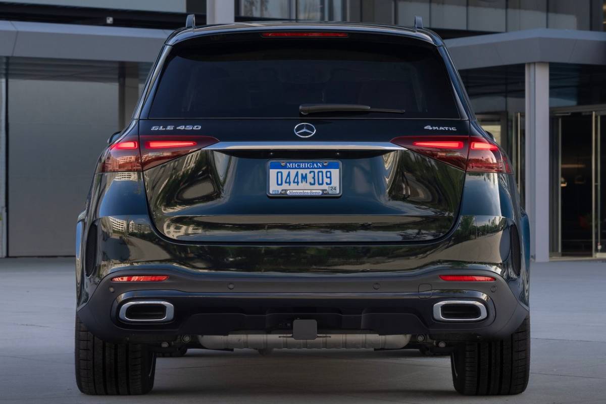 مرسيدس جي ال اي 2024