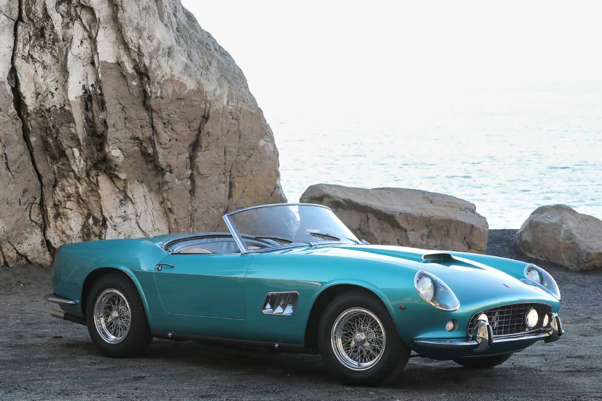 سيارات كلاسيكية