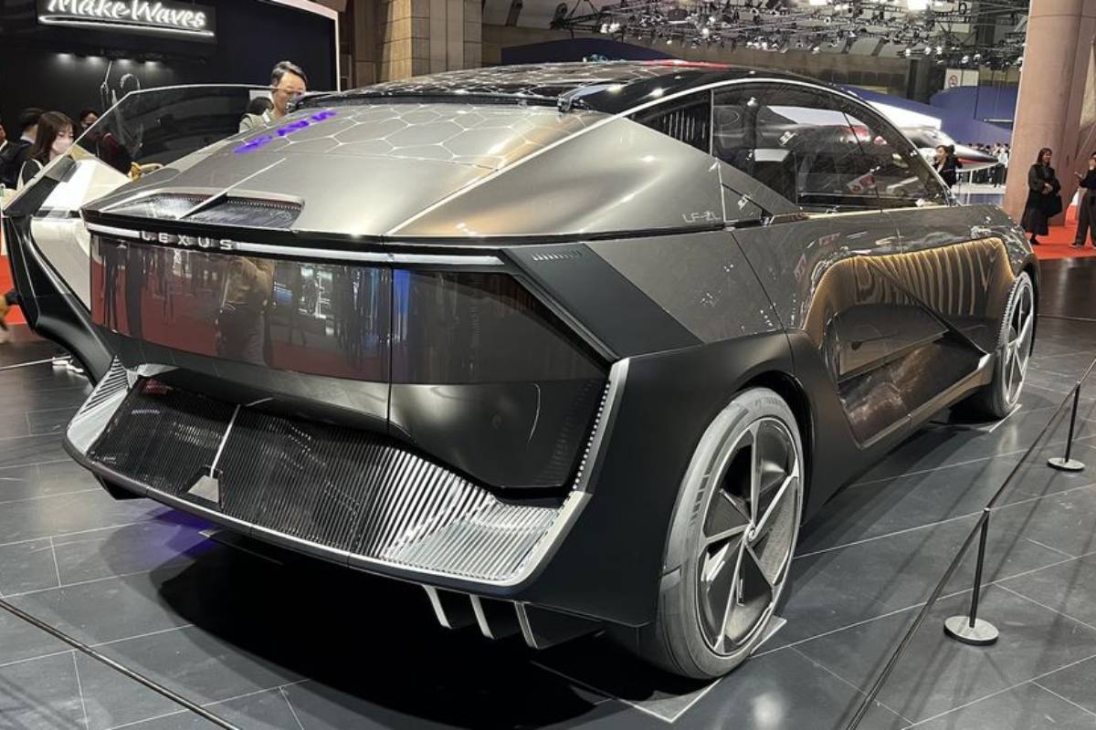 سيارات لكزس