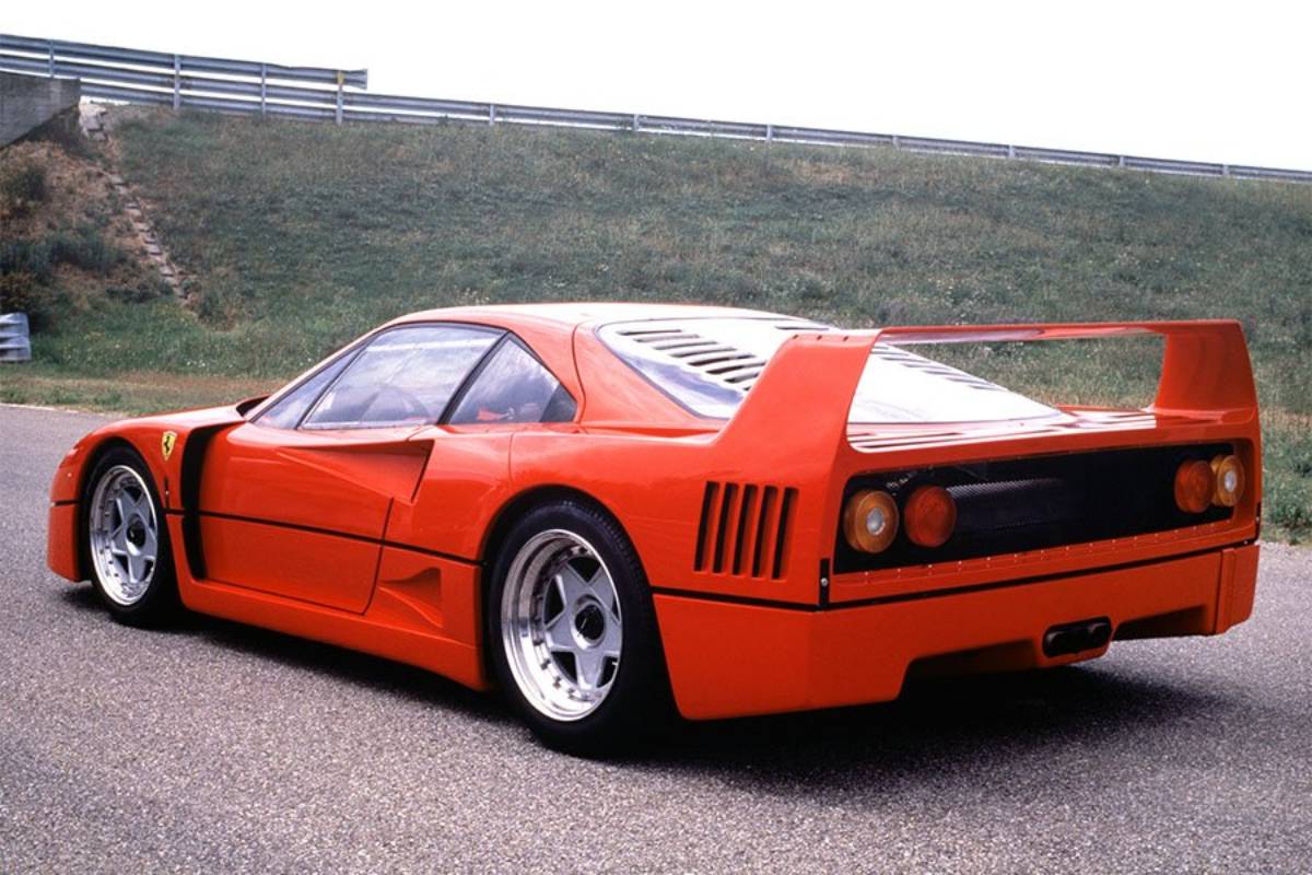 فيراري f40