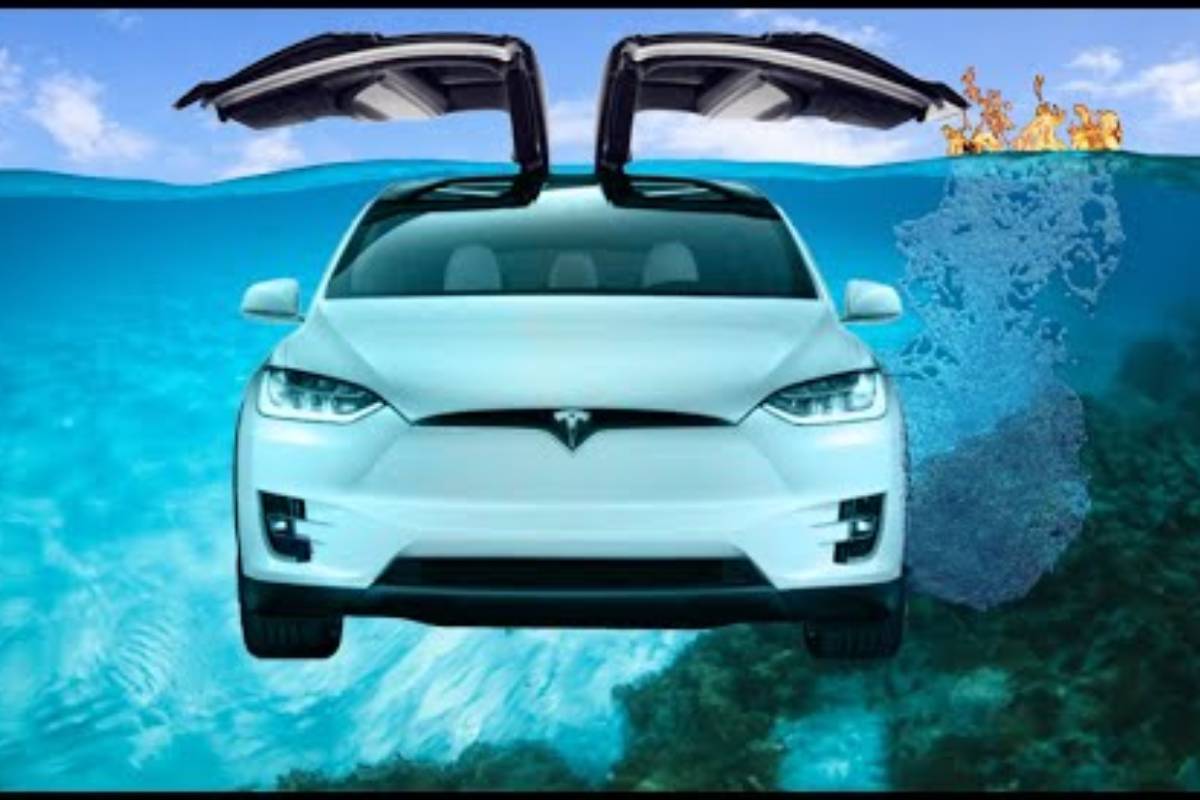 سيارة تسلا