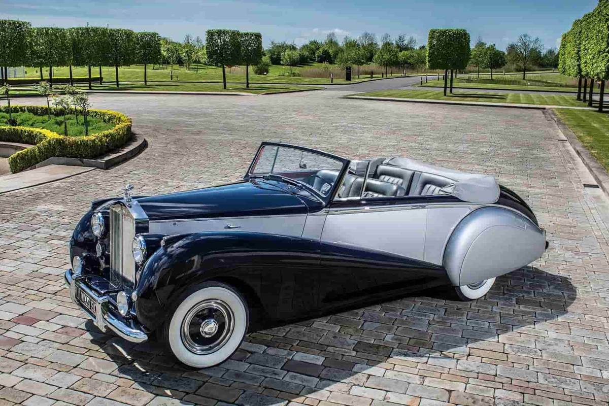 سيارات كلاسيكية