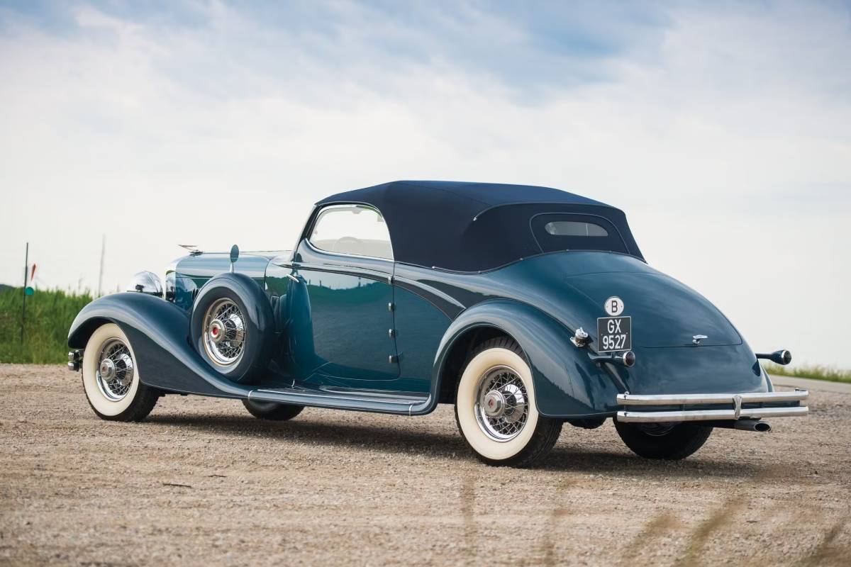 سيارات كلاسيكية