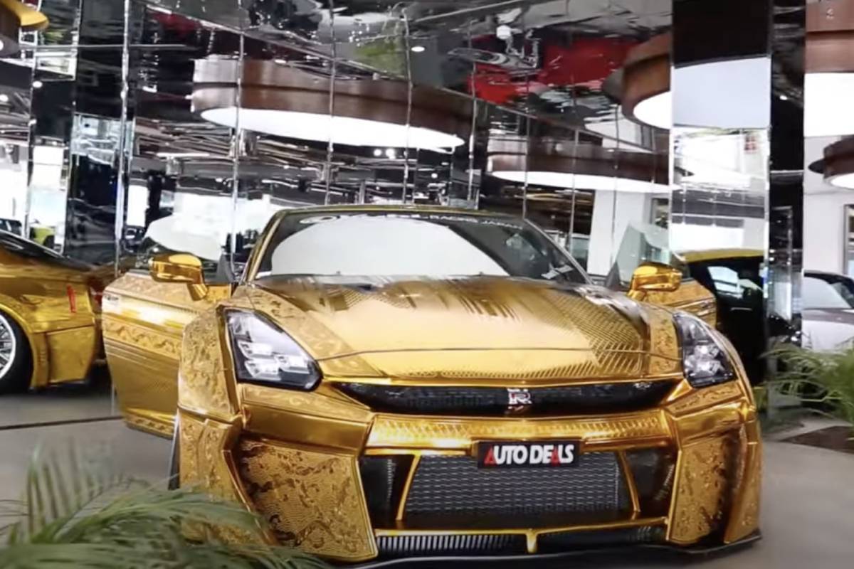 نيسان جي تي ار