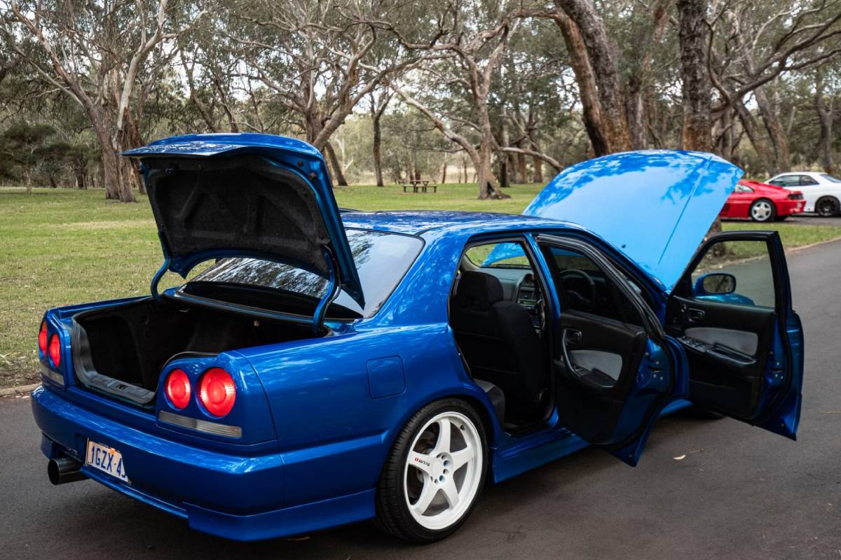 نيسان سكاي لاين