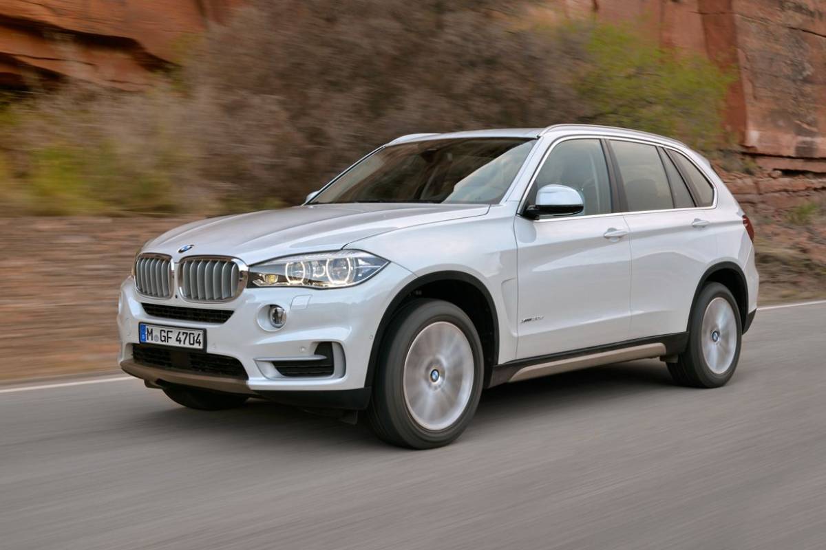 سيارات سلمى حايك