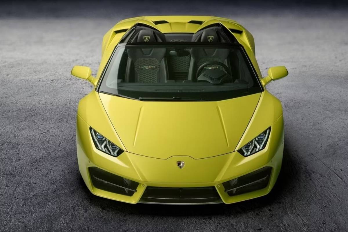 سيارات كيم كارداشيان