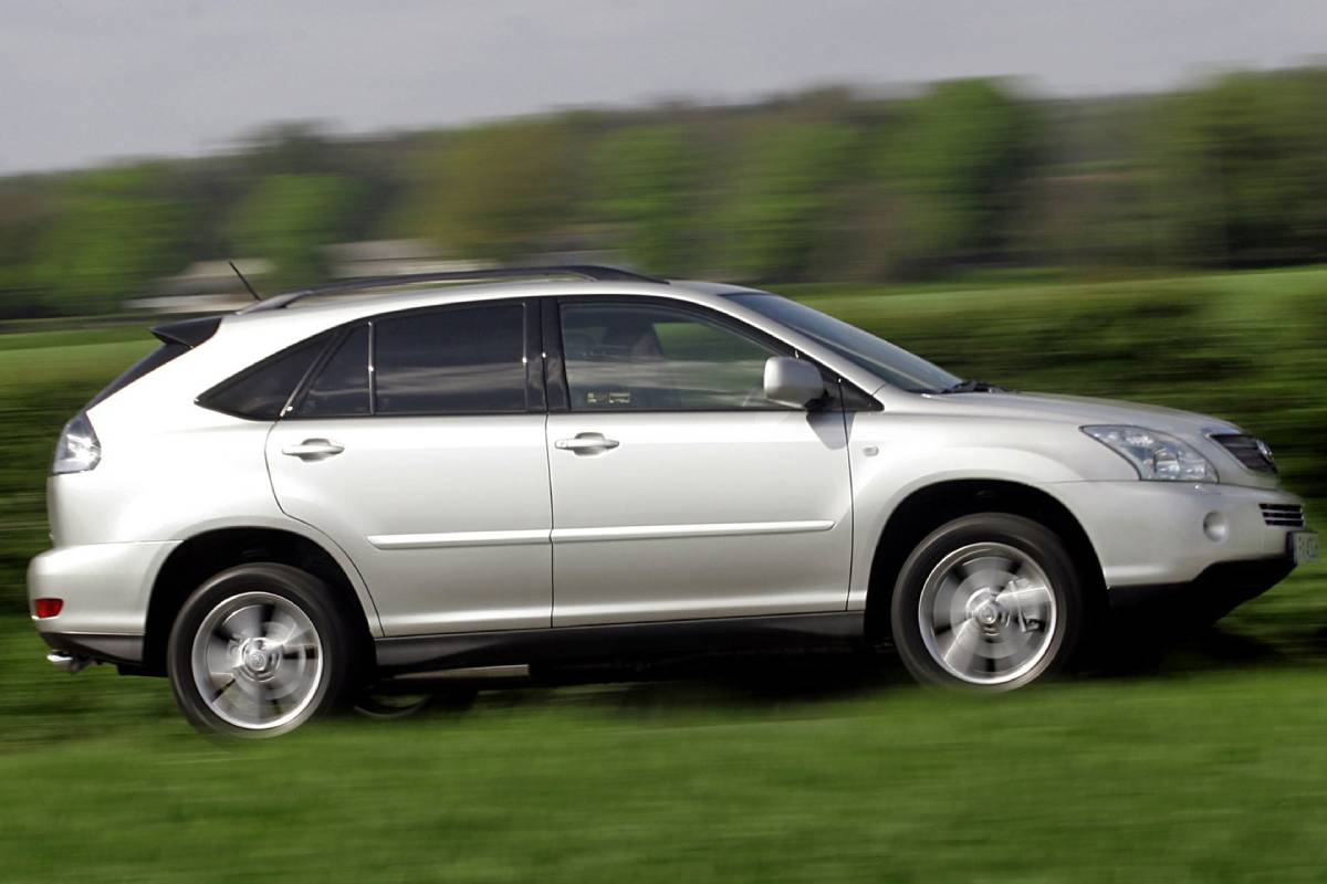 سيارات سلمى حايك