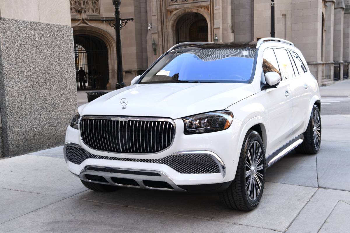 سيارات كيم كارداشيان