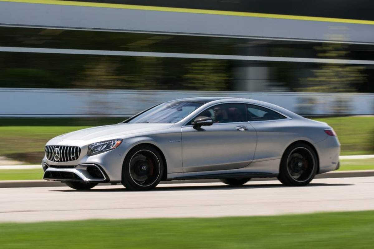 سيارات اندرو تيت