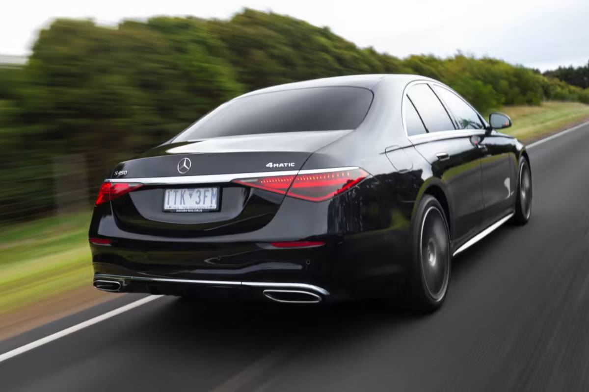 سيارات انجيلينا جولي