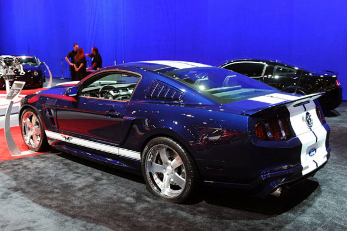 سيارات سنوب دوغ