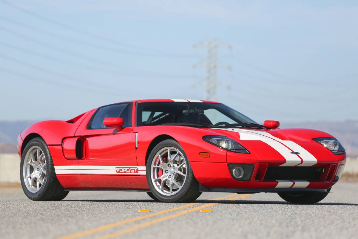 سيارات سلمى حايك