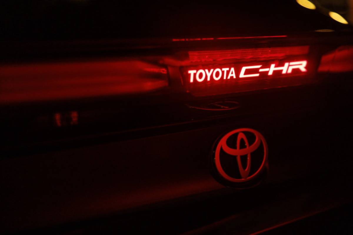 تويوتا سي اتش ار