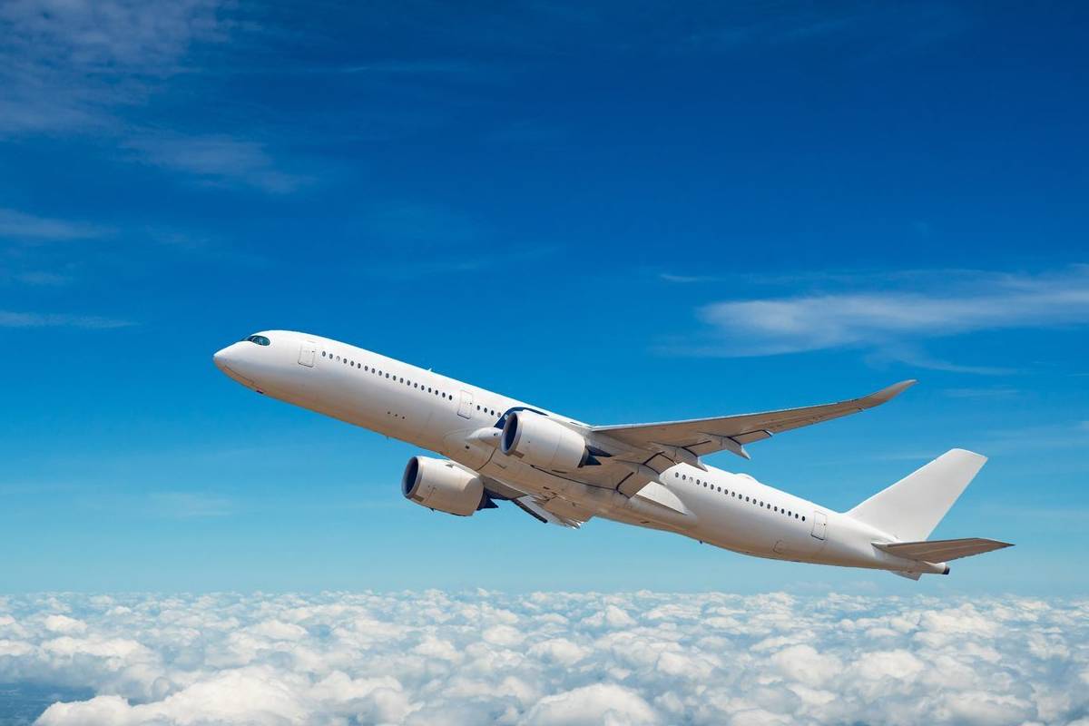 زجاج الطائرة