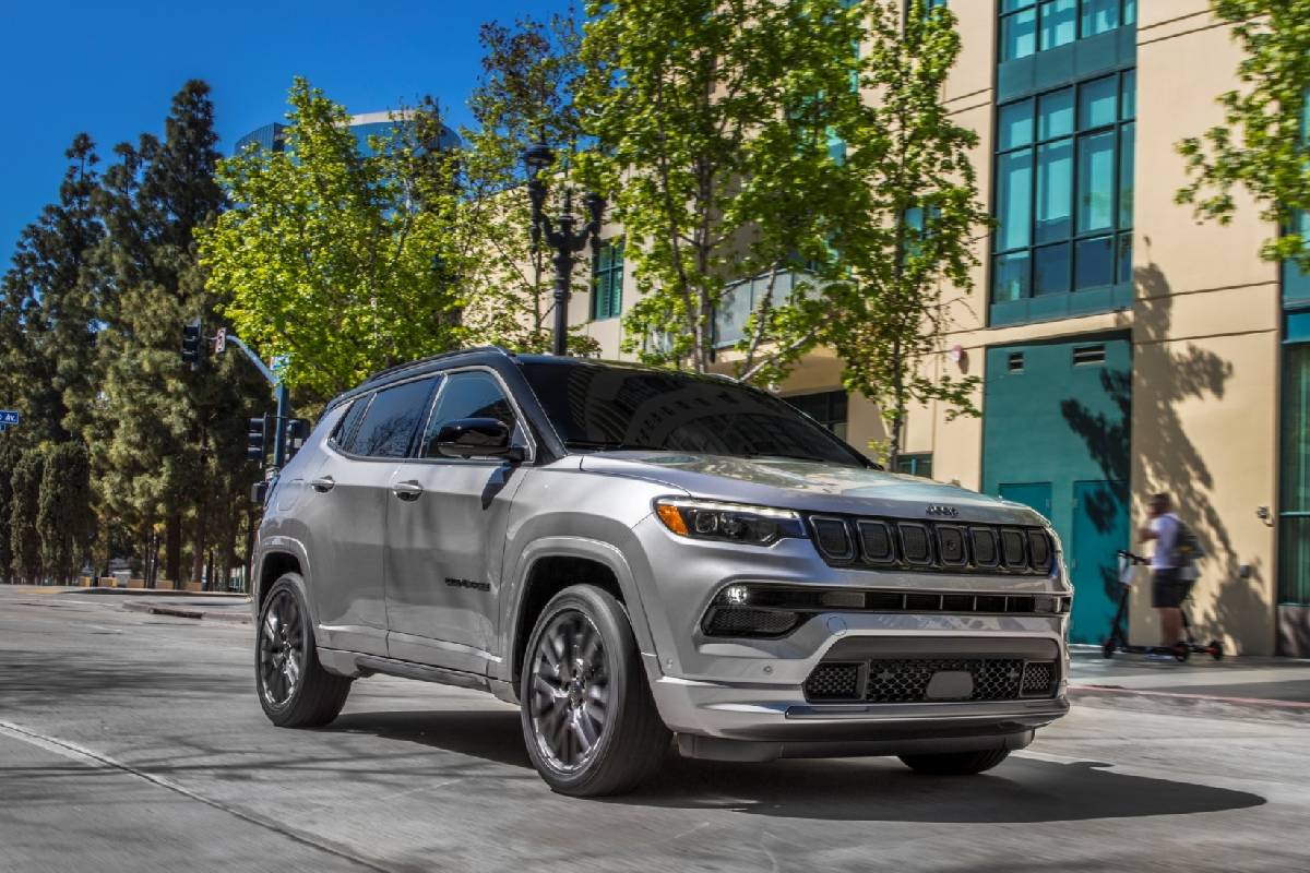 جيب كومباس 2023