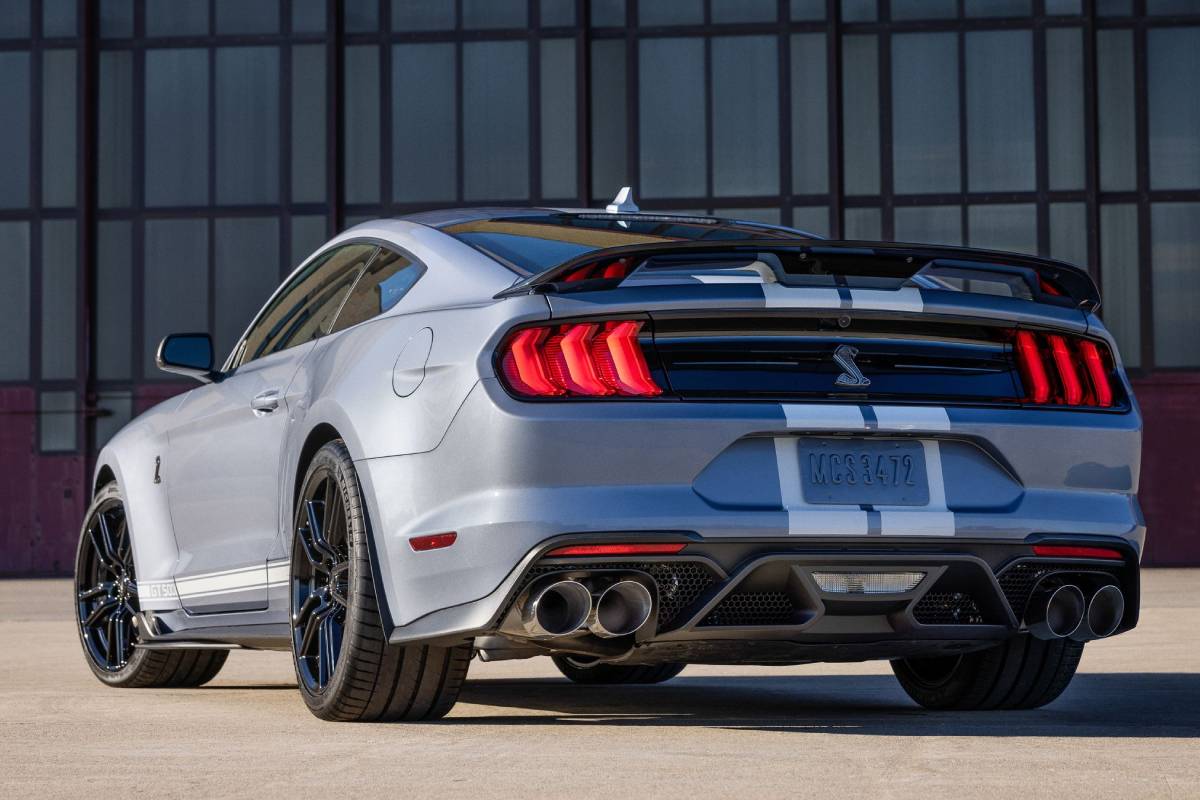 سيارة كريستيان بوليسيك