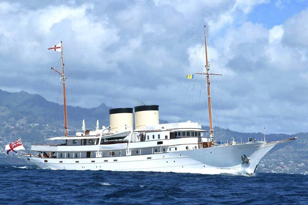 يخت توم كروز