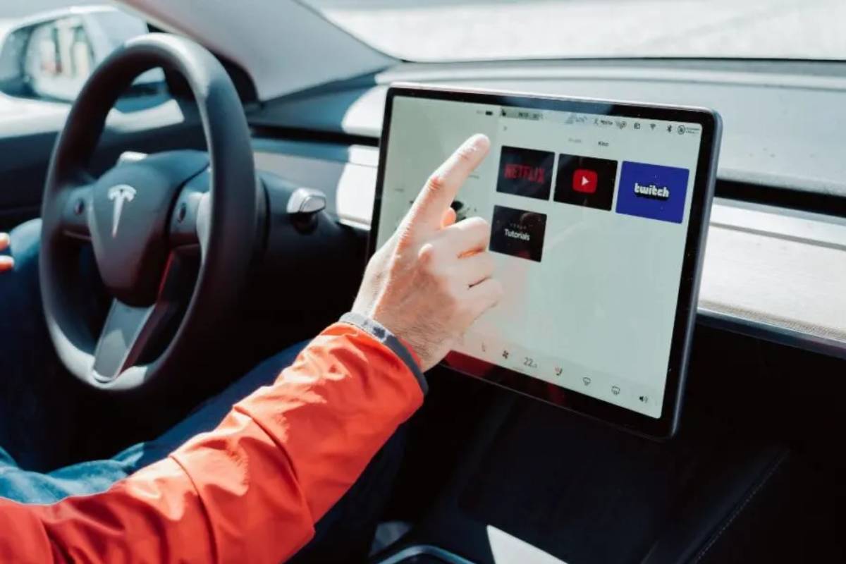 سيارات تسلا