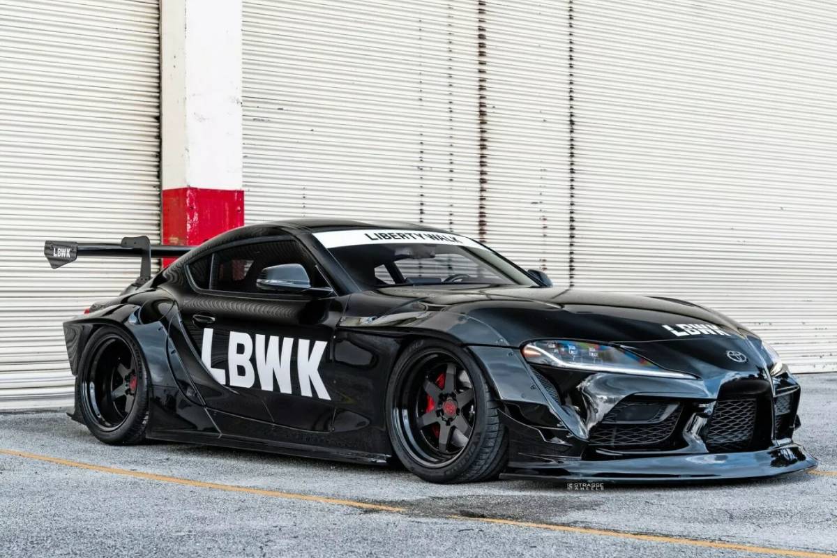 تويوتا سوبرا