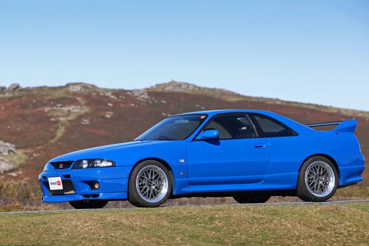 نيسان جي تي ار