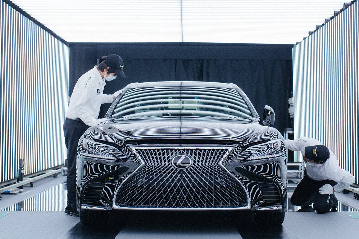 تكنولوجيا سيارات لكزس