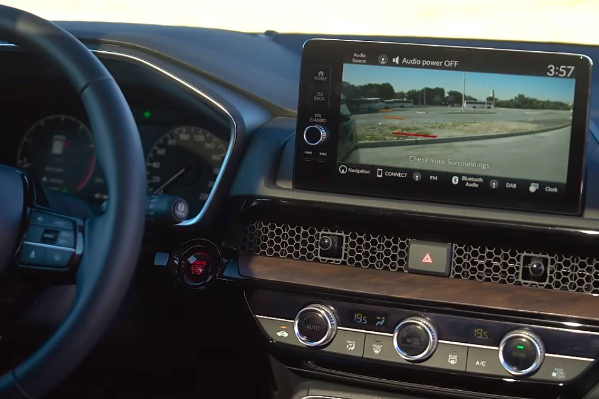 هوندا سي ار في 2024