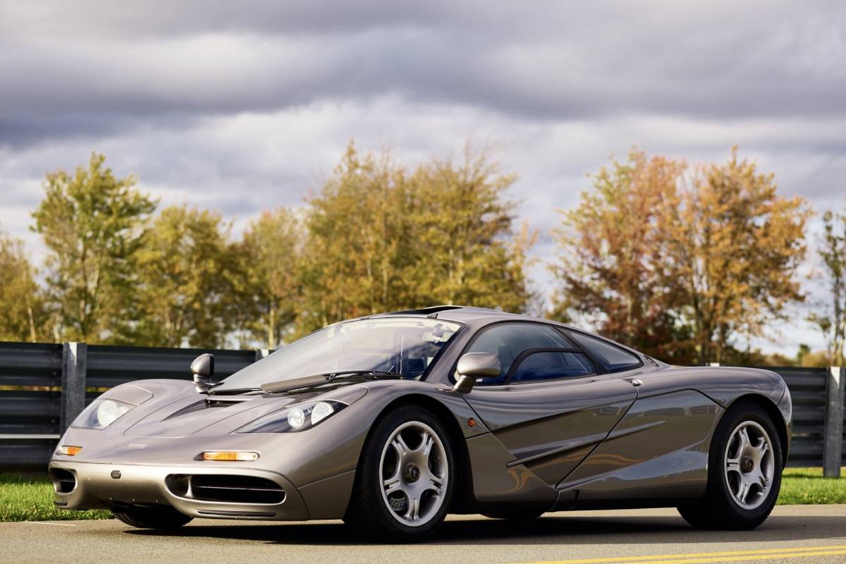 ماكلارين اف 1