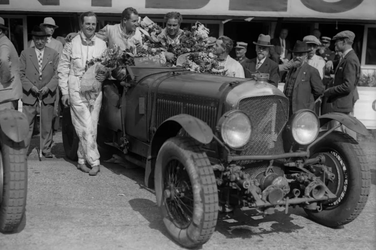 سيارات بنتلي