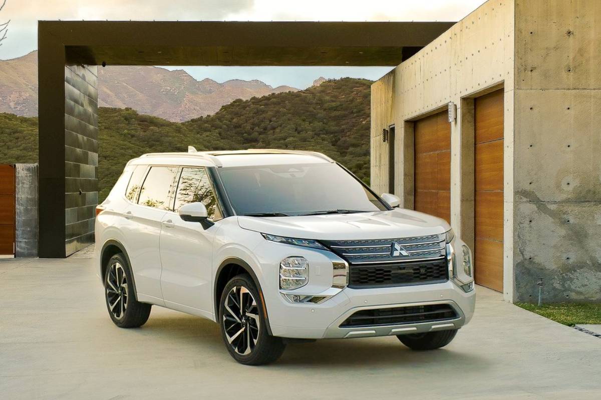 ميتسوبيشي 2023