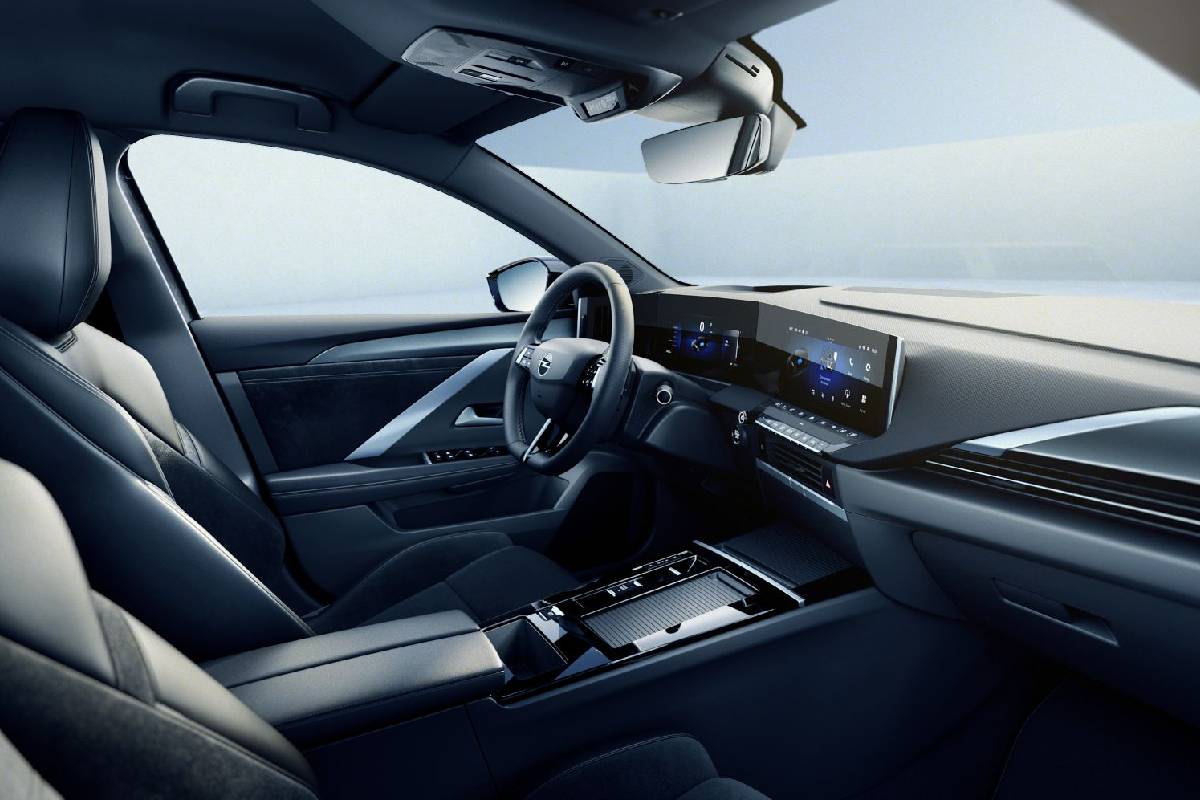 اوبل استرا الكهربائية