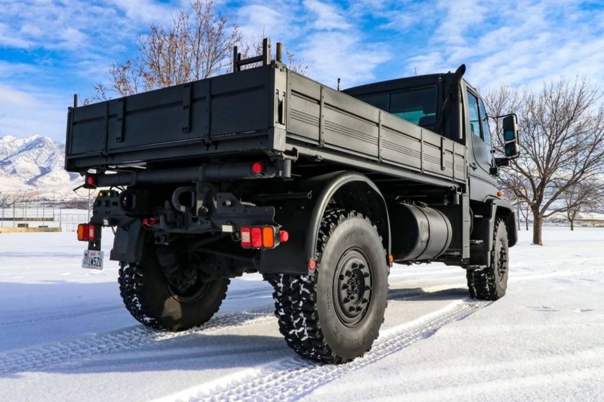 شاحنة مرسيدس