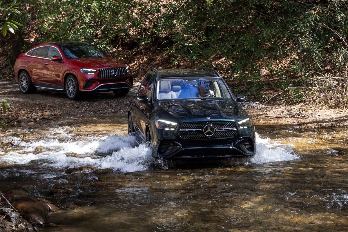 مرسيدس جي ال اي 2024