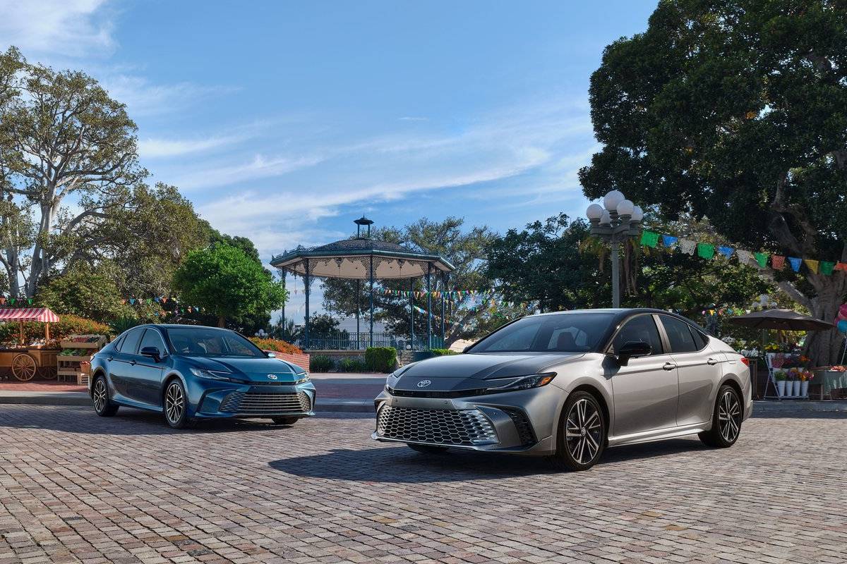 تويوتا كامري 2025